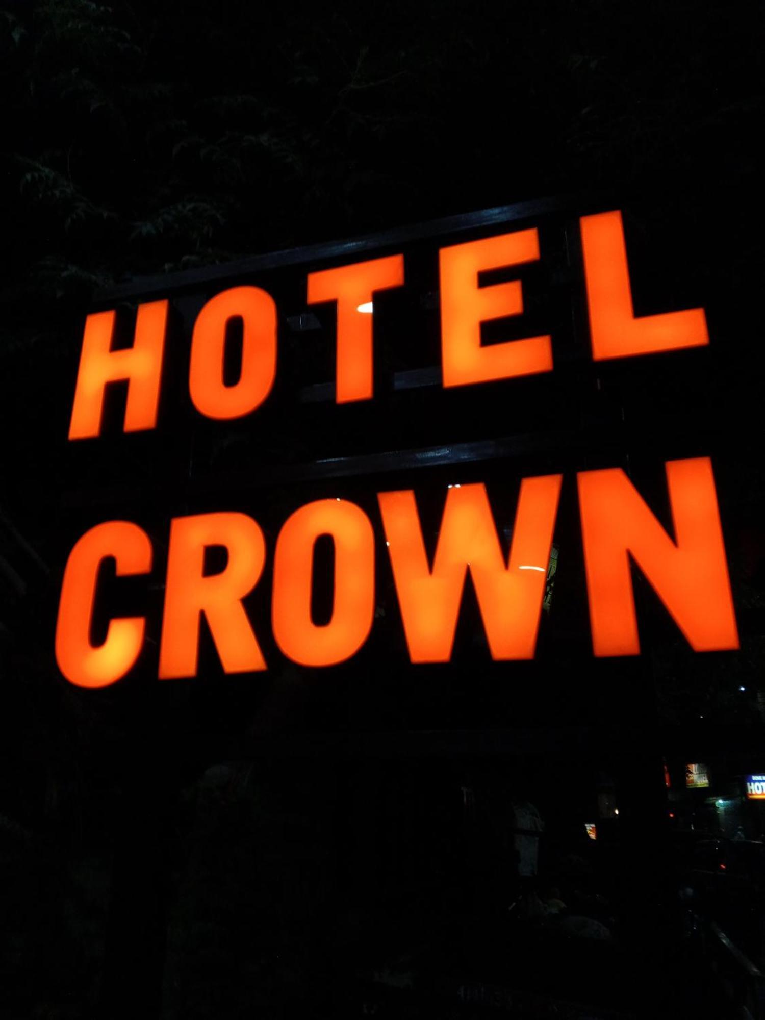 Hotel Crown Lahore Exterior foto
